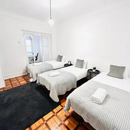 Albergue New Flat Da Horta, Location *