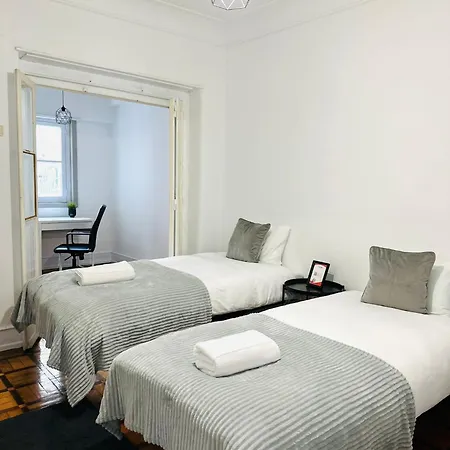 New Flat Da Horta, Location Albergue