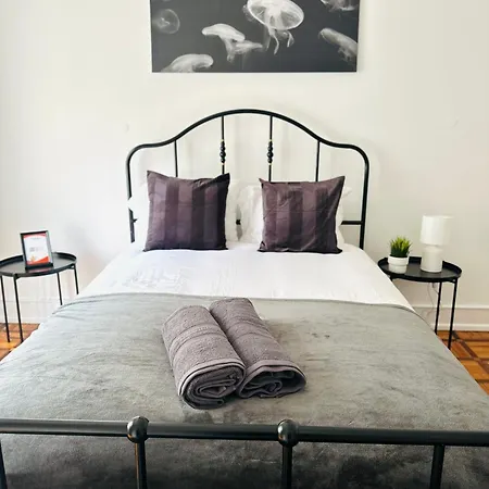 Albergue New Flat Da Horta, Location *