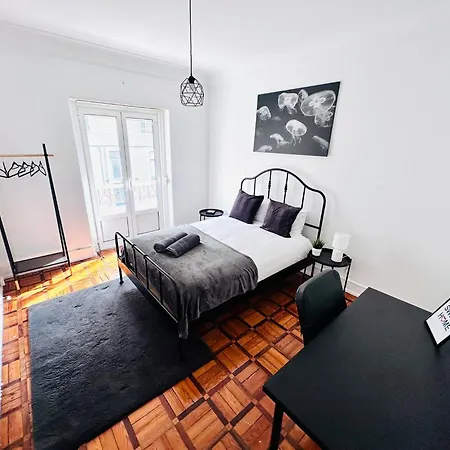 New Flat Da Horta, Location Albergue